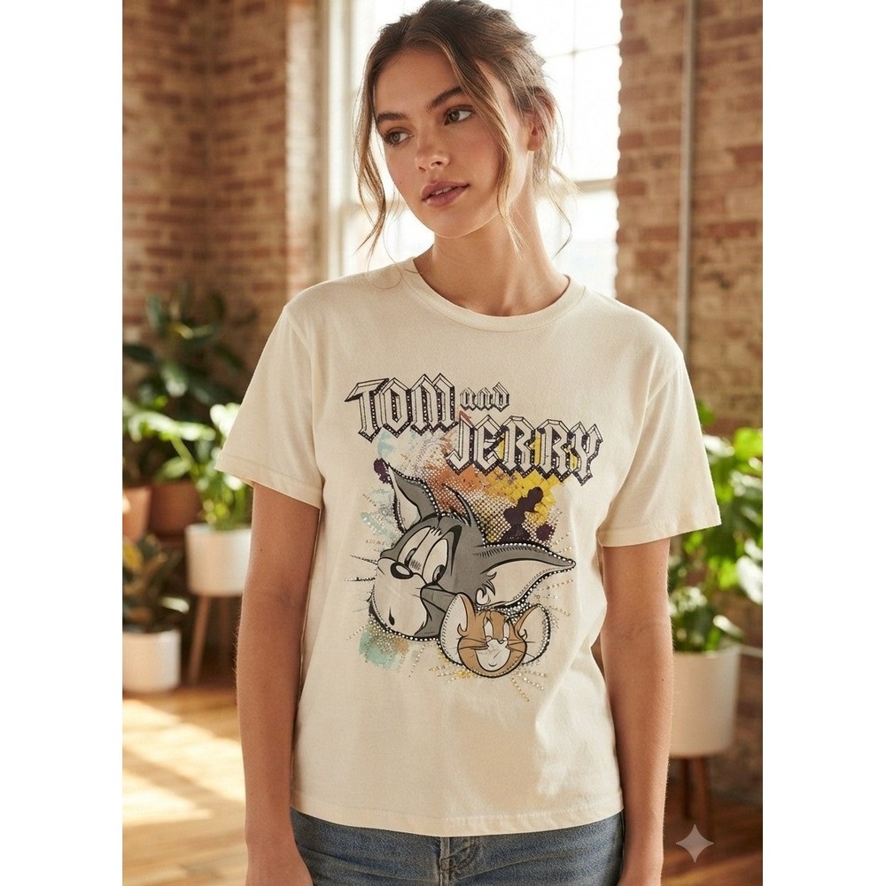 Tom and Jerry Rhinestone Graphic T-Shirt Women's M 7-9 Ivory Cotton Cartoon NWT